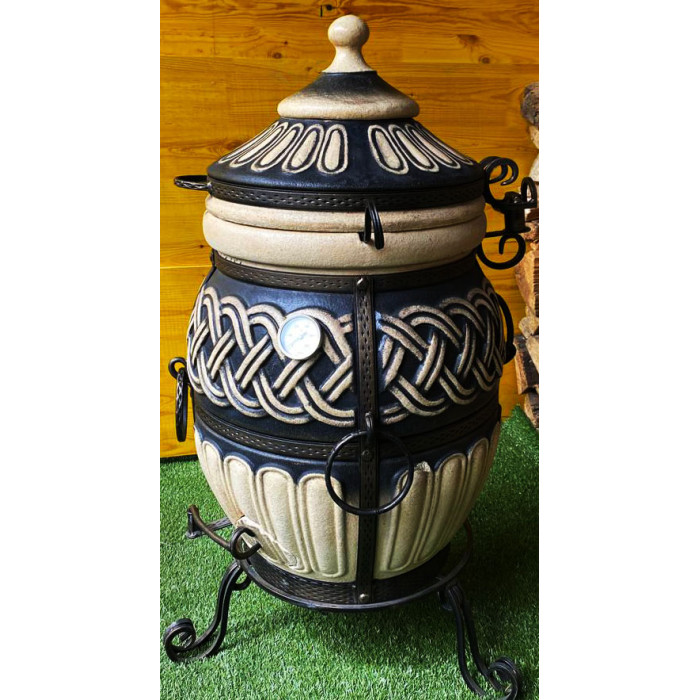 Tandyr / tandoor pec ze šamotové hlíny. Univerzální pec / gril pro přípravu kebabu, masa, zeleniny, a další. Model "Thor velký". Vhodný pro skupiny: až 10 osob. Hmotnost: 140 kg .Objem: 100 dm³ (100 litrů).