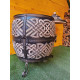 Tandyr / tandoor pec ze šamotové hlíny. Univerzální pec / gril pro přípravu kebabu, masa, zeleniny, a další. Model"Atlant poloprůmyslovy". Vhodný pro skupiny: až 40 osob. Hmotnost: 220 kg.Objem: 250 dm³ (250 litrů).